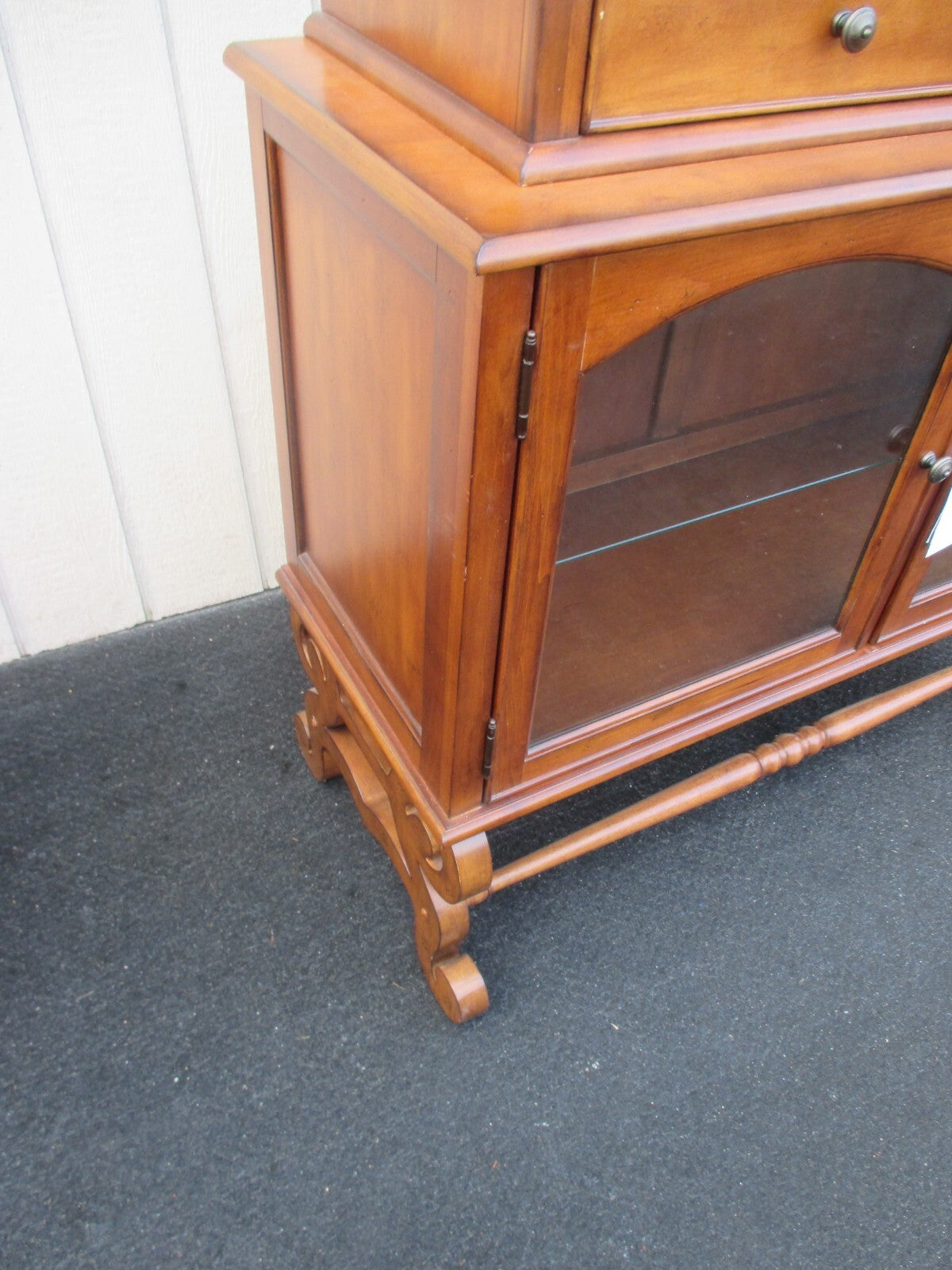 62851 Lane Furniture Server Sideboard Server Curio Display Cabinet