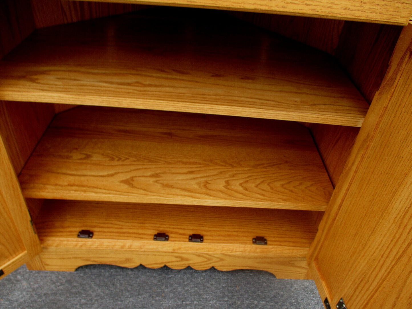 63297   Solid Oak Tom SEELY Corner Cabinet  Curio