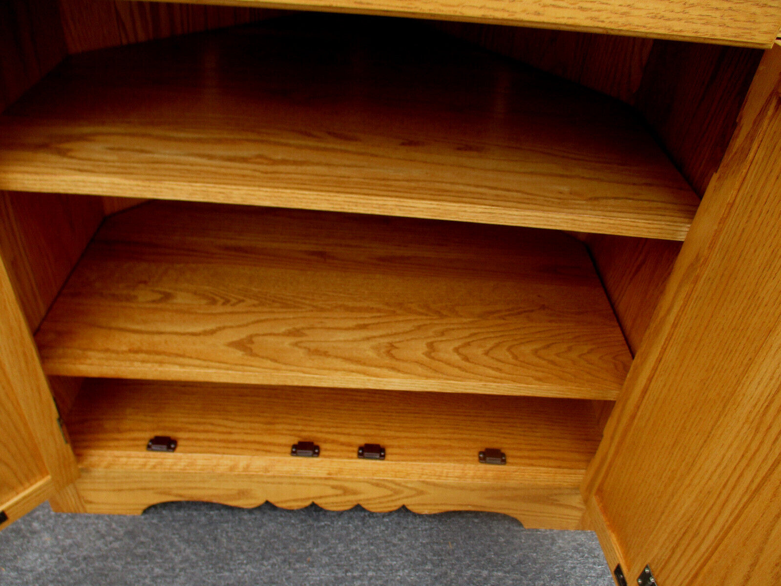 63297   Solid Oak Tom SEELY Corner Cabinet  Curio