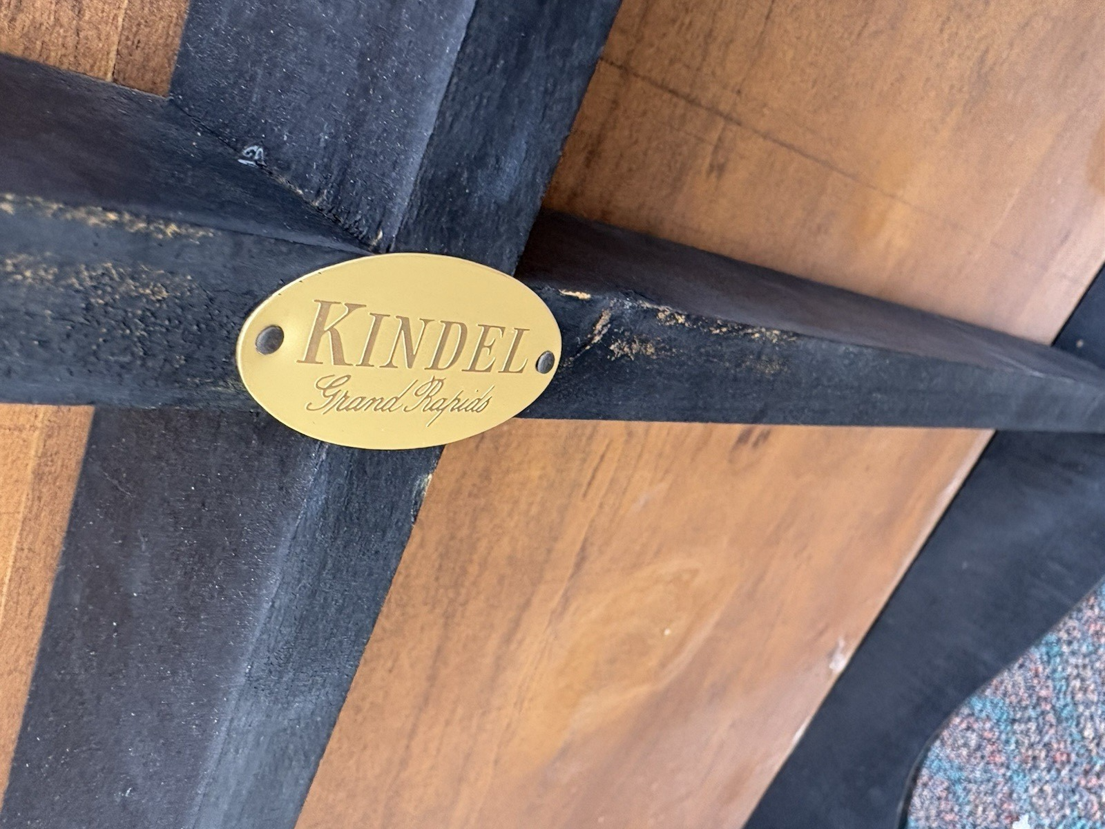 67038 Quality KINDEL Furniture Coffee Table Stand