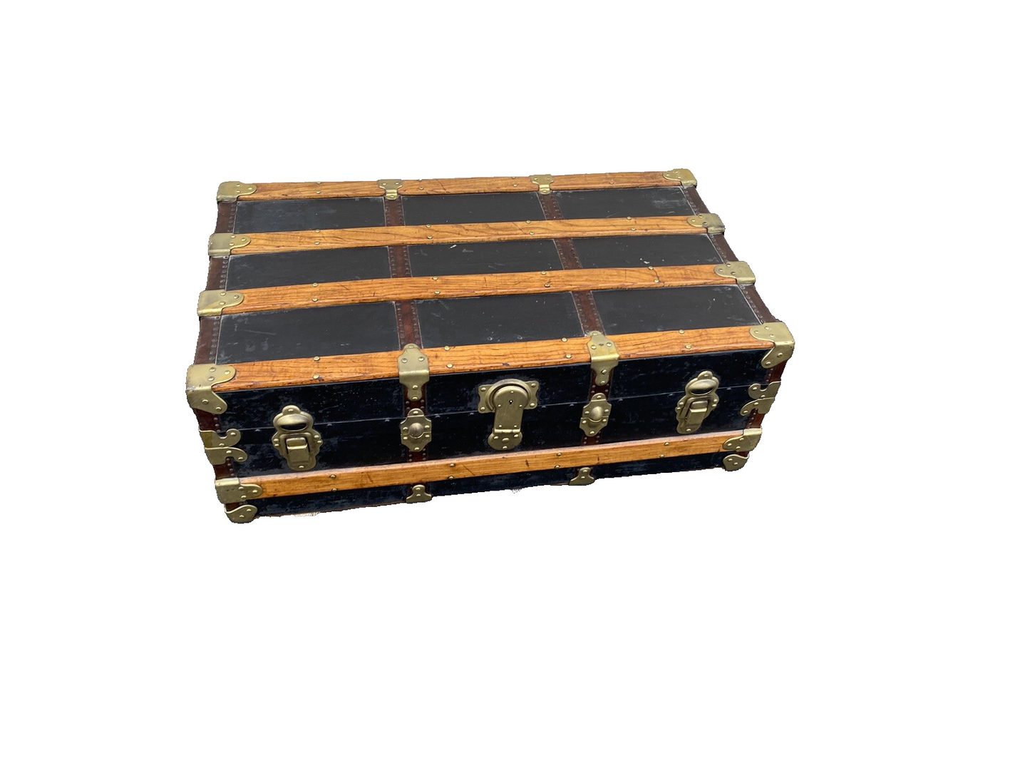 65633  Antique  WANAMAKER PANAMA EXPOSITION Flat Top Trunk with Covered tray