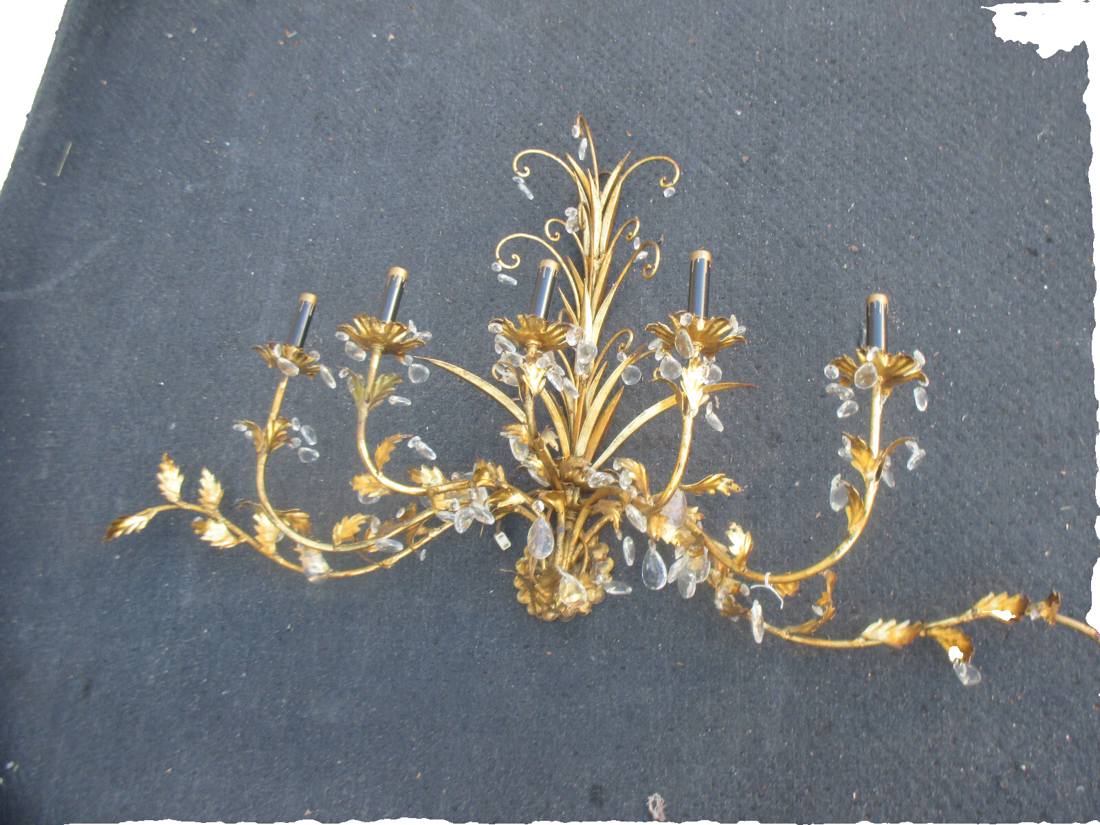 64002   Mid Century Decorator Wall Sconce with Prisms