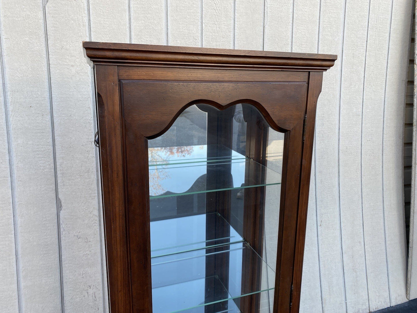 64836   HEKMAN  Louis XV Lighted Curio China Cabinet