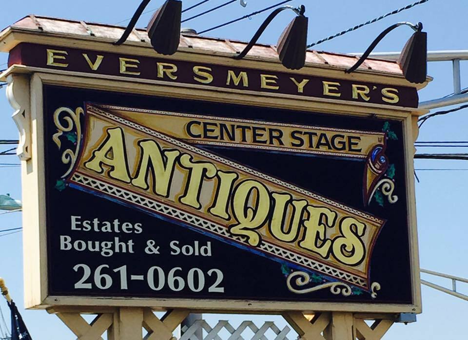 59853  Pair Custom Made French Country Armchairs Dining Chairs