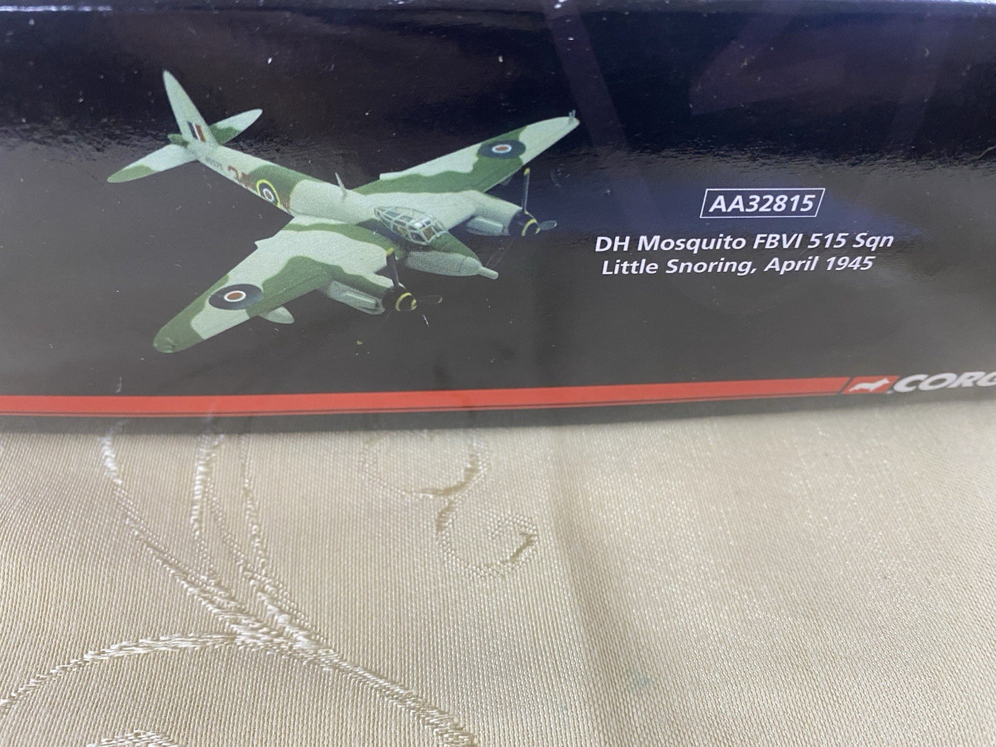 ES 213:   Diecast  Corgi AA32815 DH Mosquito FBVI 1945 Limited edition 795 /1500