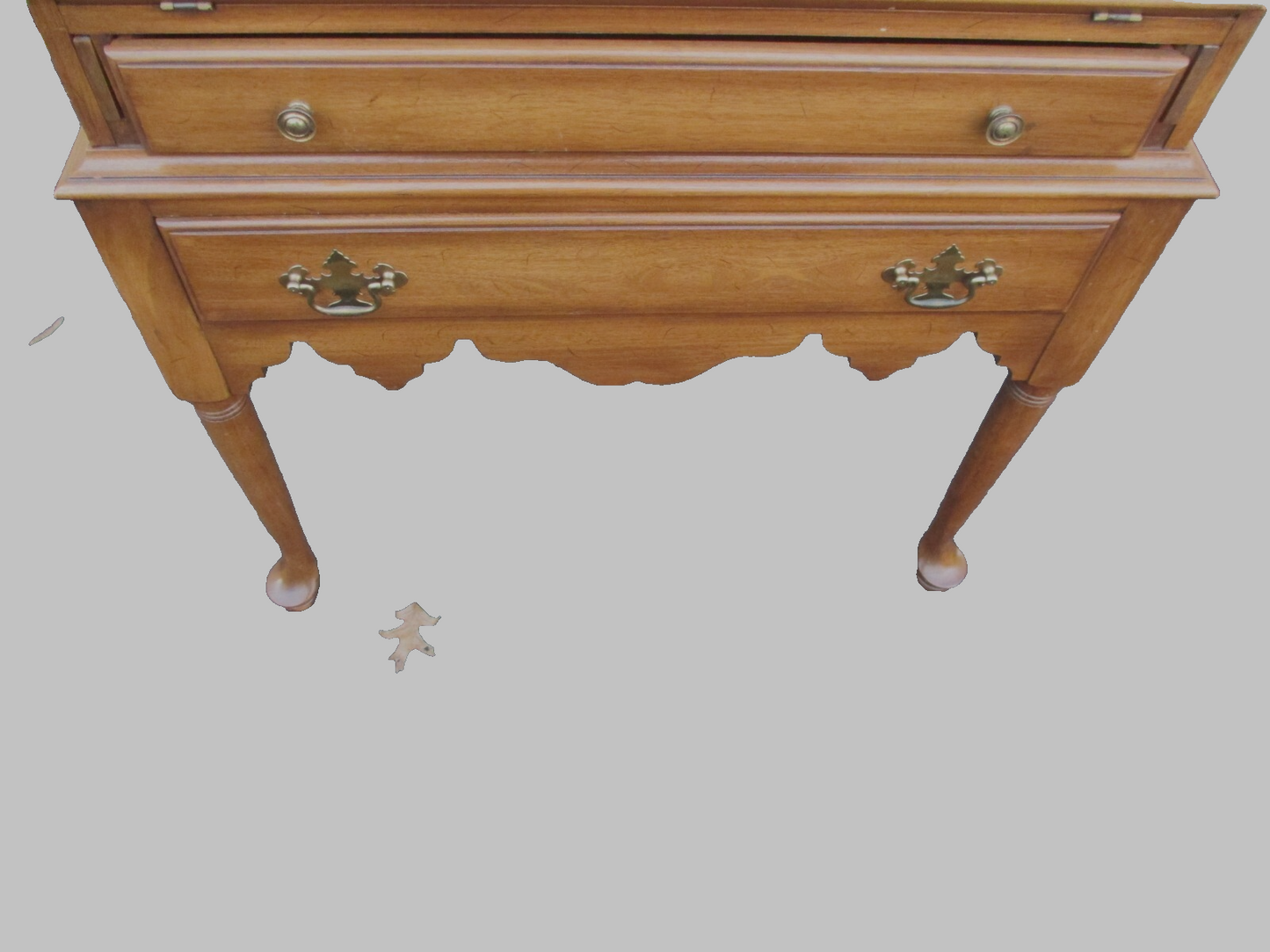 63998 Davis Furniture Inlaid Cherry Slantfront Desk