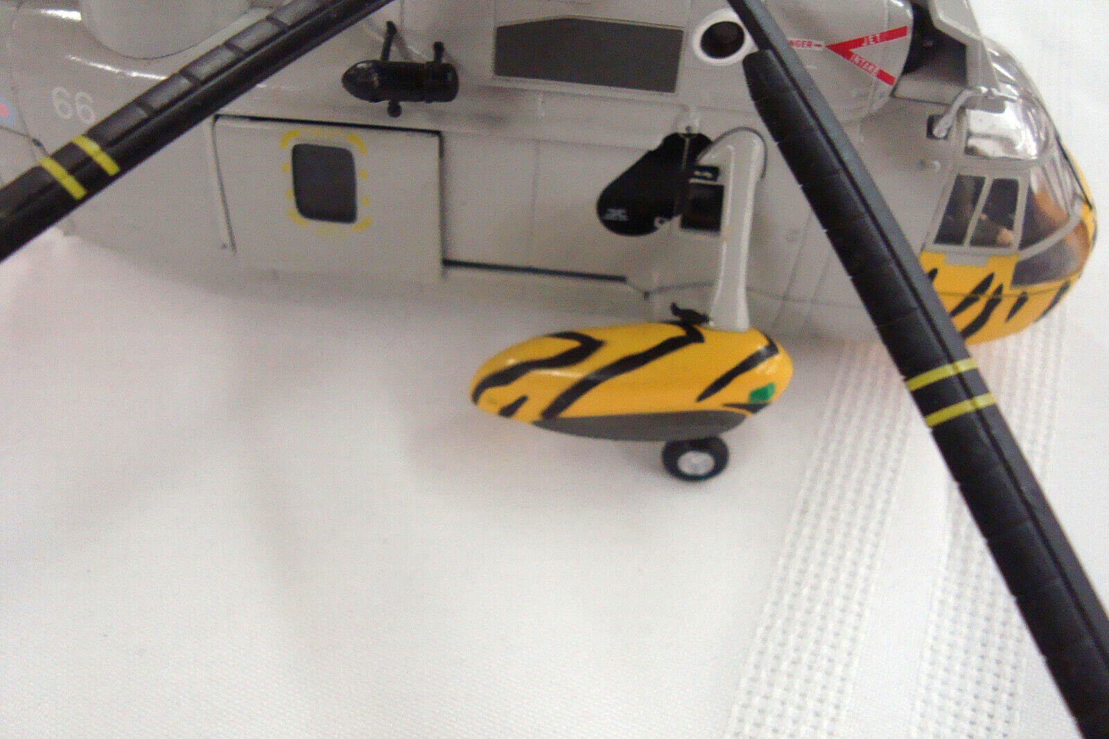 ES44:Corgi Aviation Archive Legends Westland Sea King Tiger Squadron Association