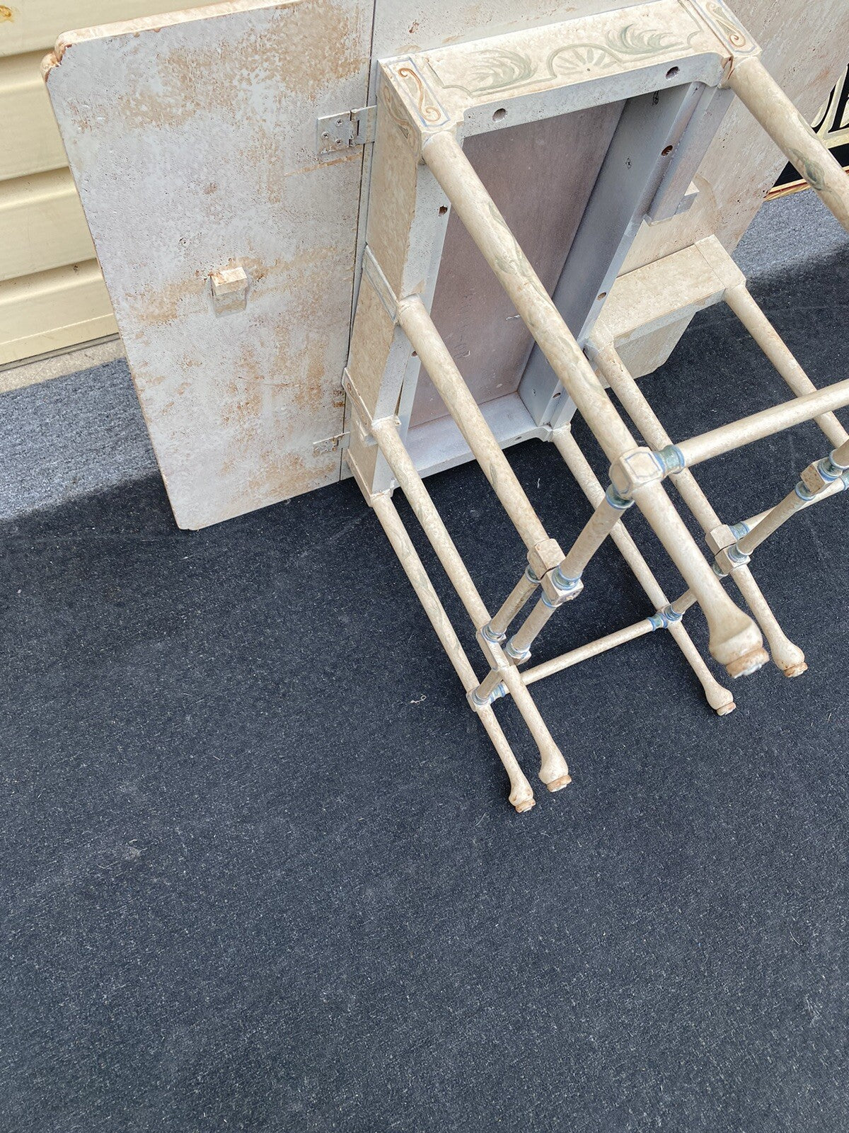 66040 Hand Painted Drop Leaf  Coffee /  End Table Stand
