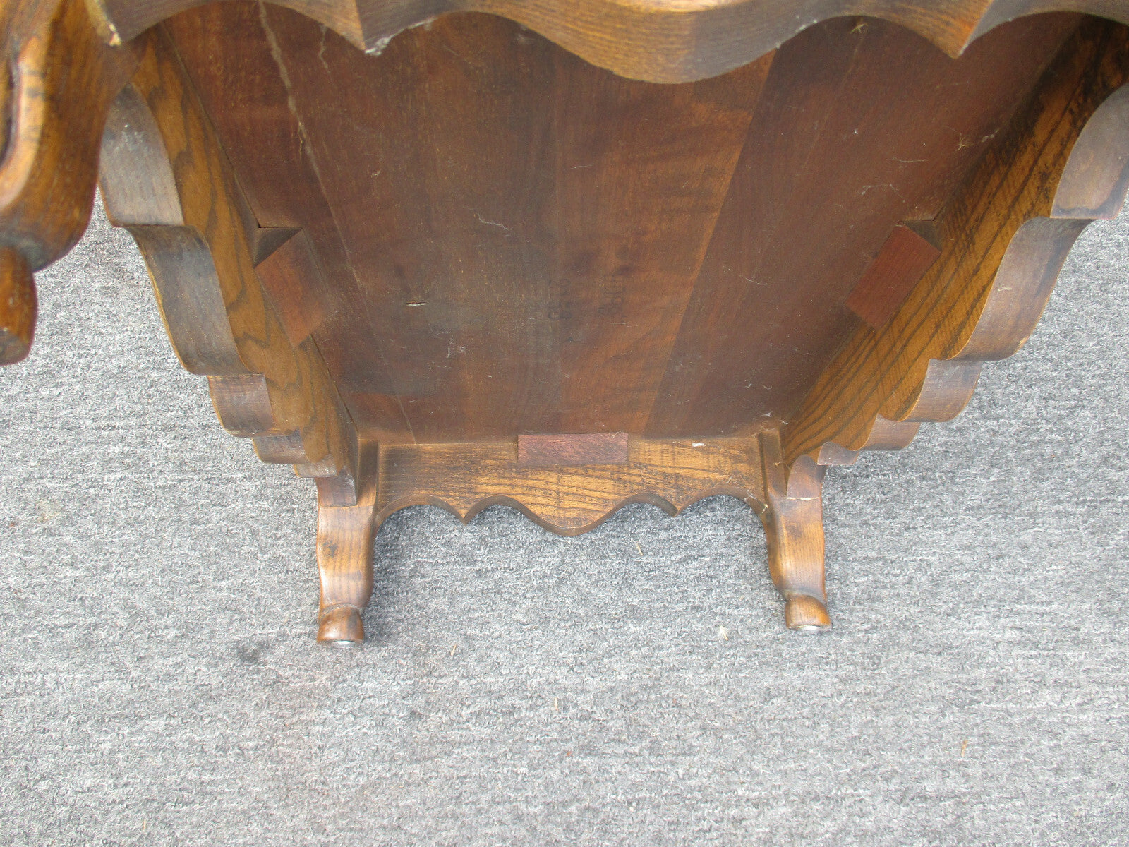 62977  Quality Oak Magazine Rack Holder Stand