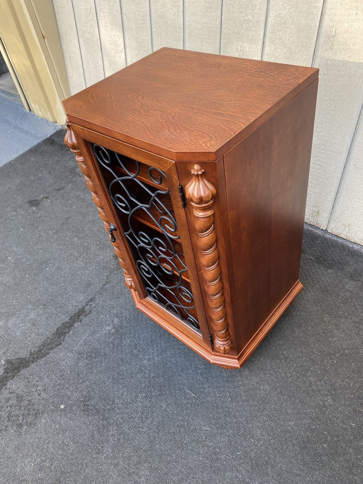 64917  Mahogany Nightstand End Table Stand Wine Rack