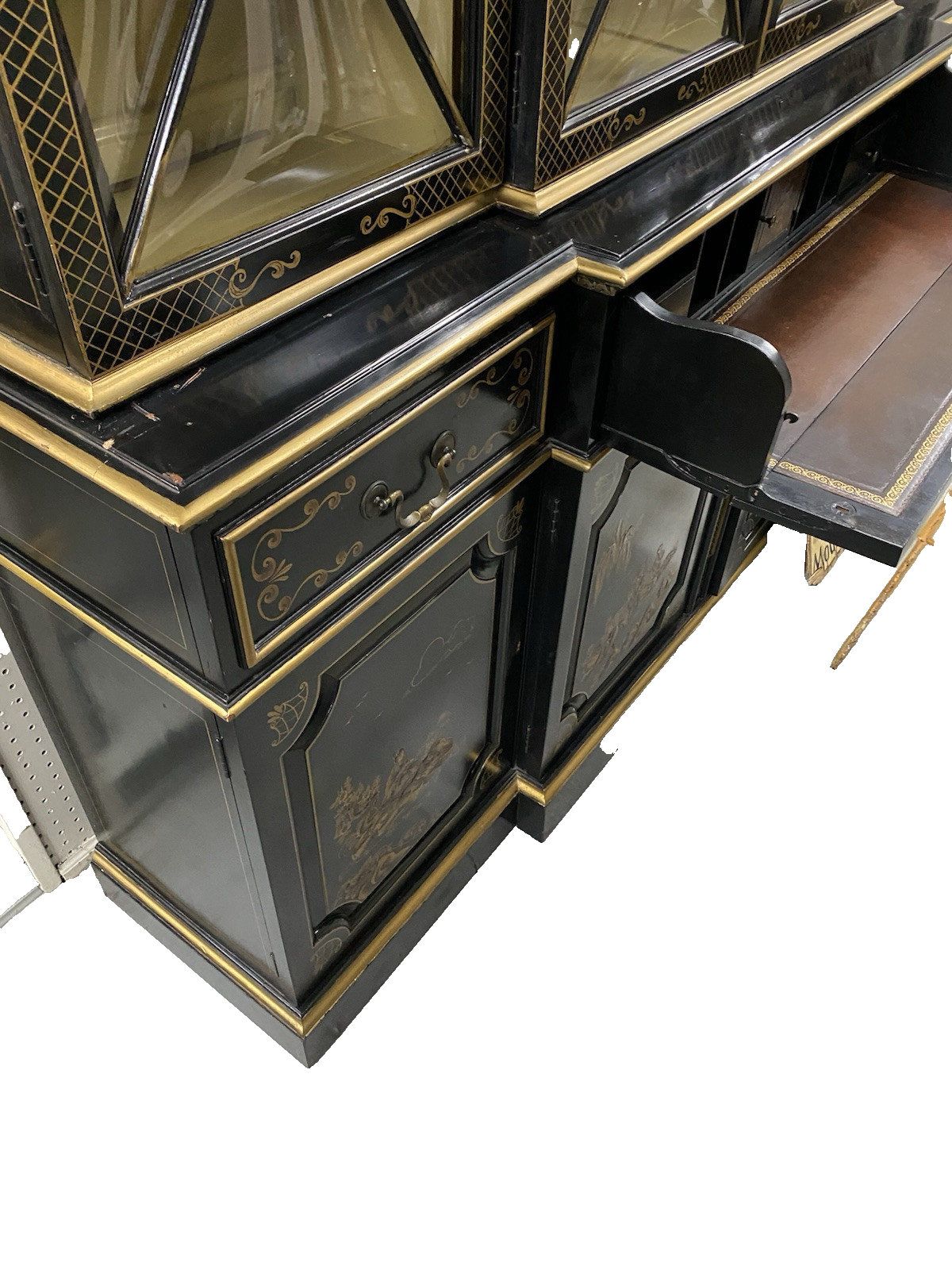 65944 Oriental KEN HILL Furniture Breakfront China Cabinet Curio