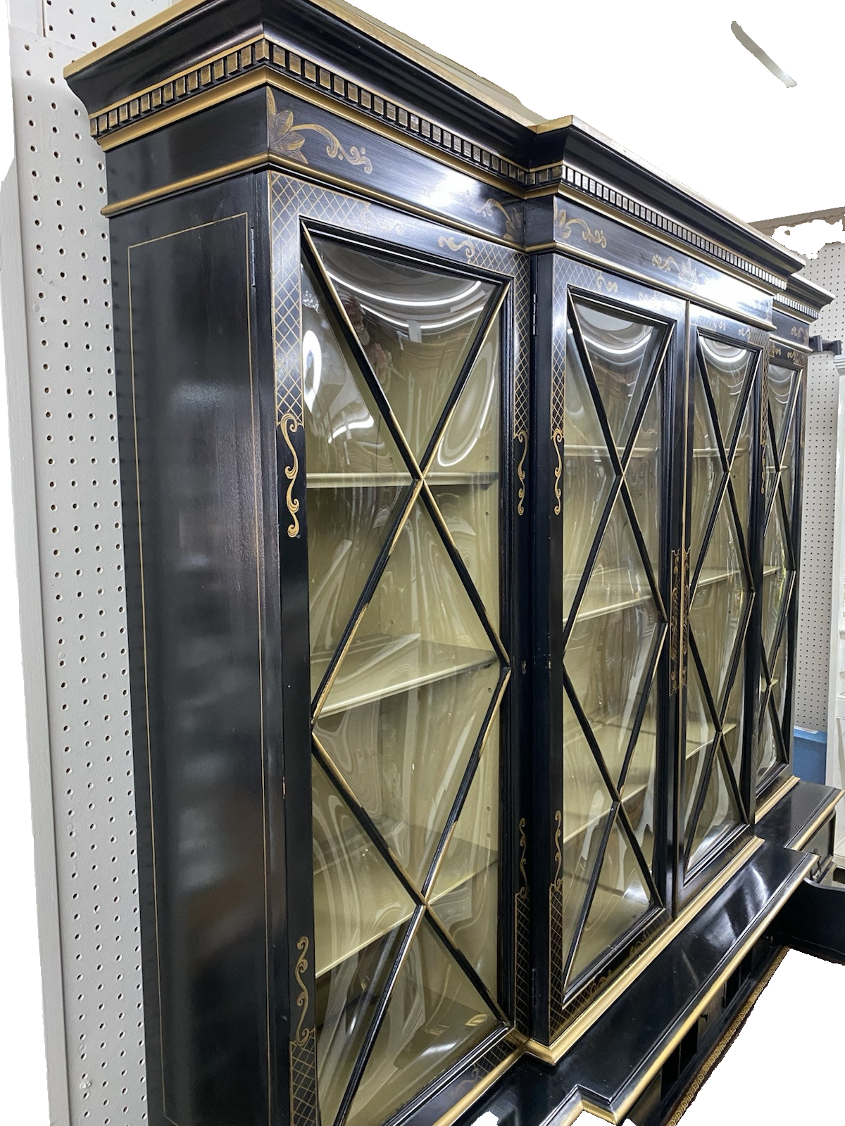 65944 Oriental KEN HILL Furniture Breakfront China Cabinet Curio