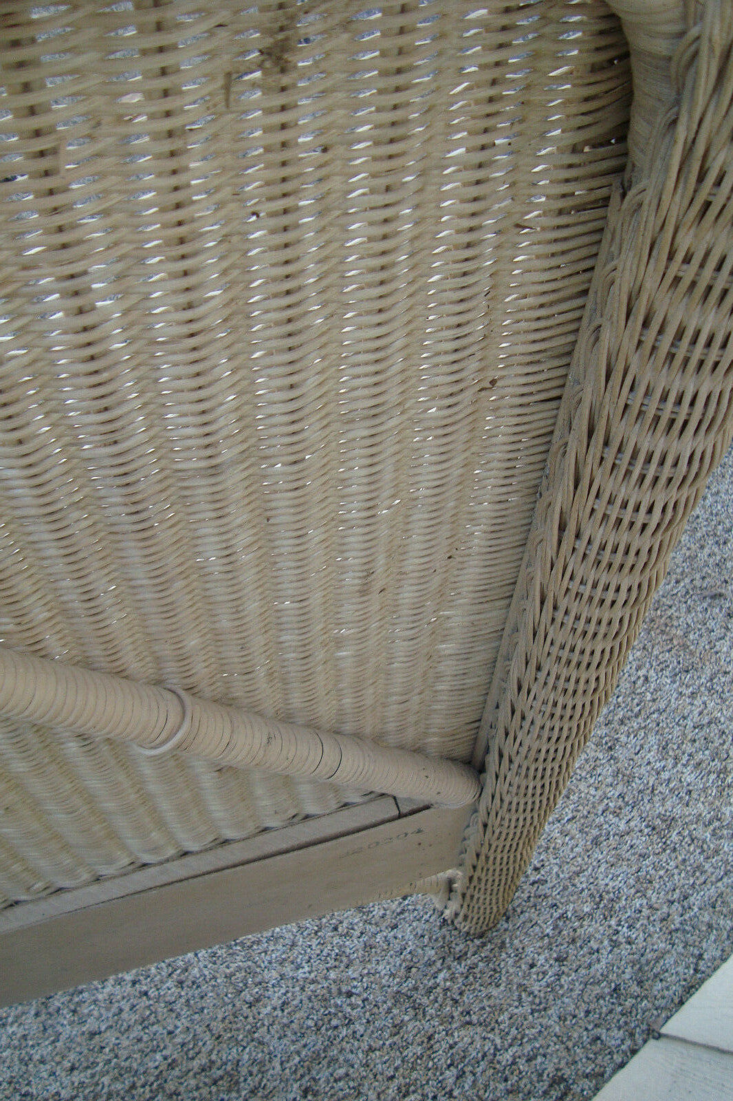 60837 HENRY LINK King Size Wicker Romantic Shabby Headboard Bed