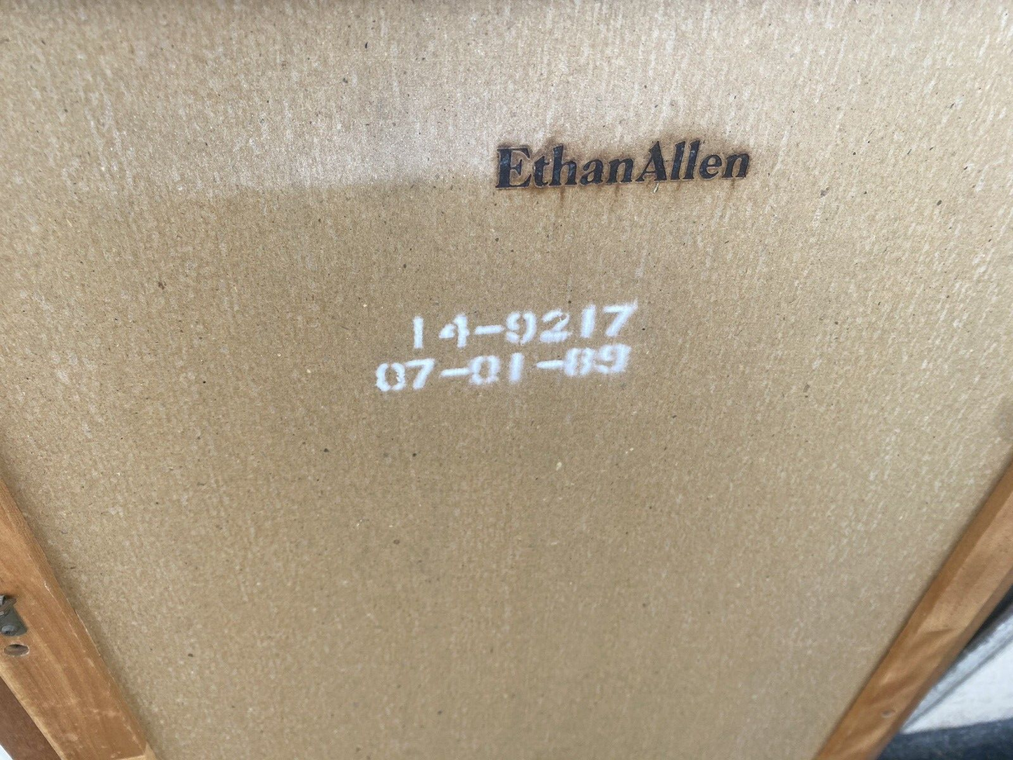 65180 ETHAN ALLEN Drysink with Mirror