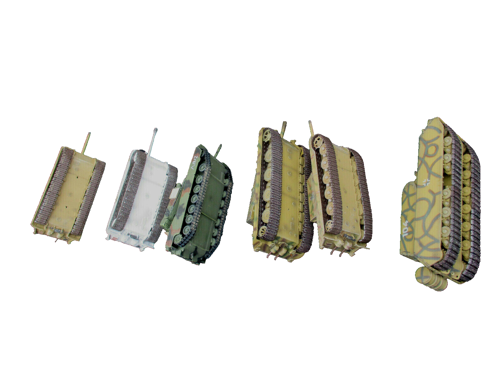 ES52 Dragon Armor Models WWII Collectible Model Grouping of 6 Military Tanks