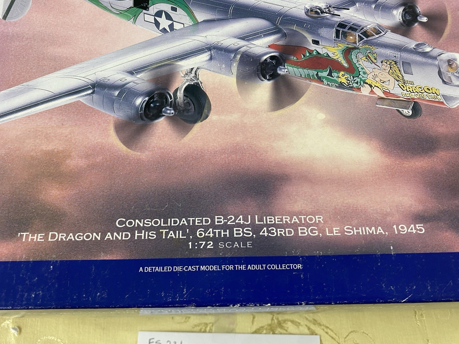 ES 231: Corgi B24 J Liberator Dragon and  his tail diecast Airplane AA34001