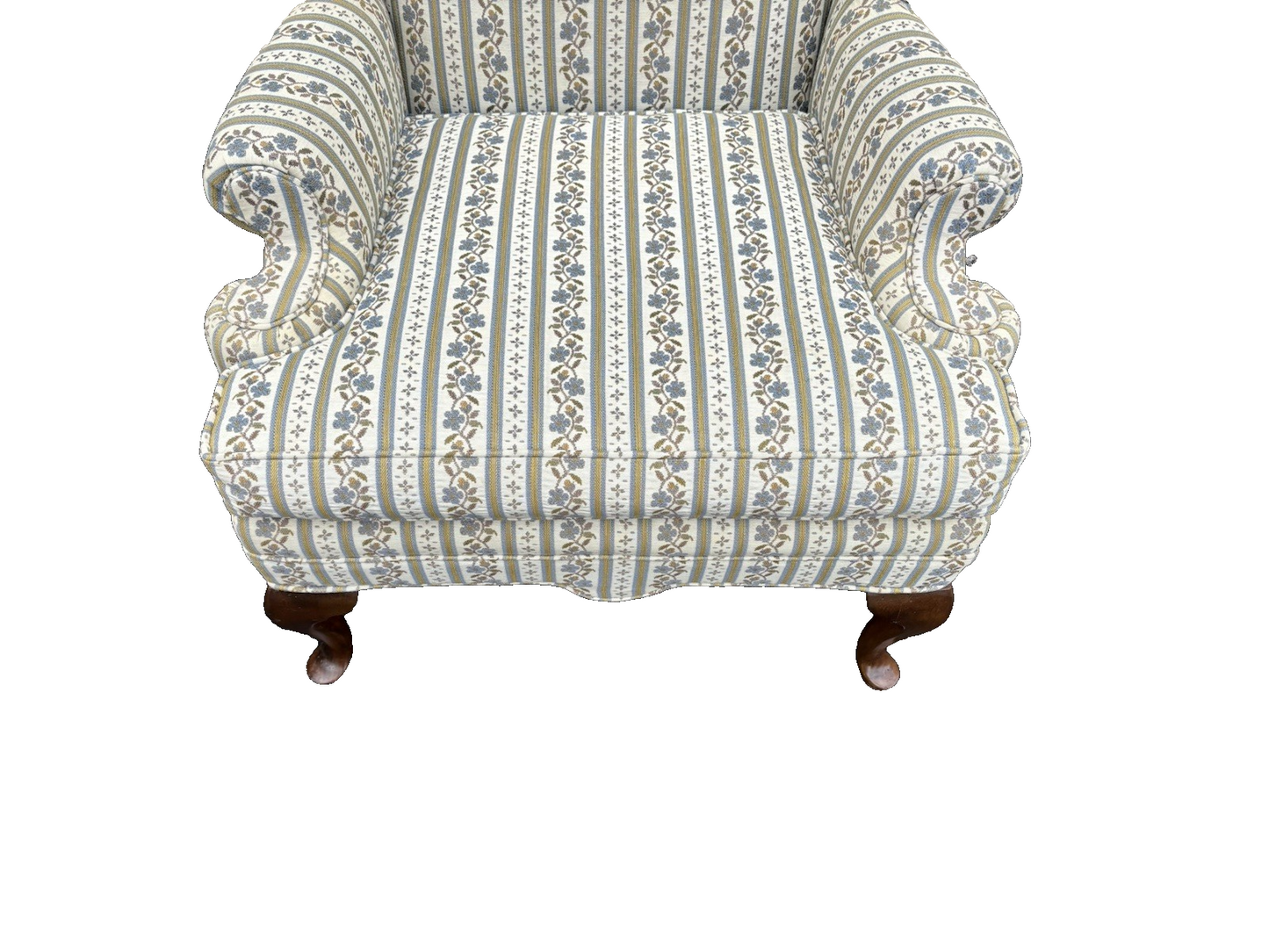 66674   Pair ETHAN ALLEN Traditional Classics Queen Anne Wing Chairs