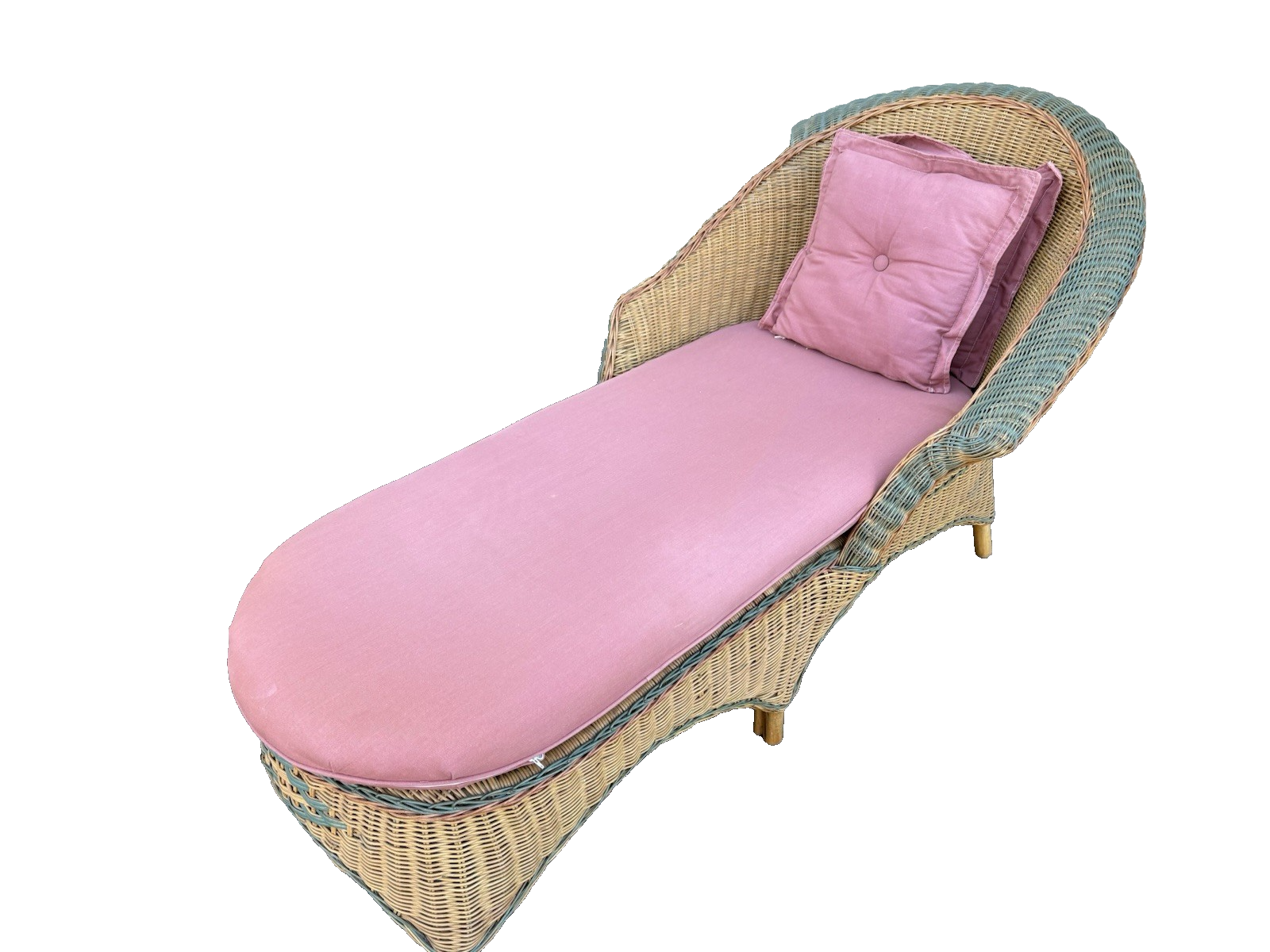67019 Wicker  Typhoon Furniture Chaise Lounge Chair
