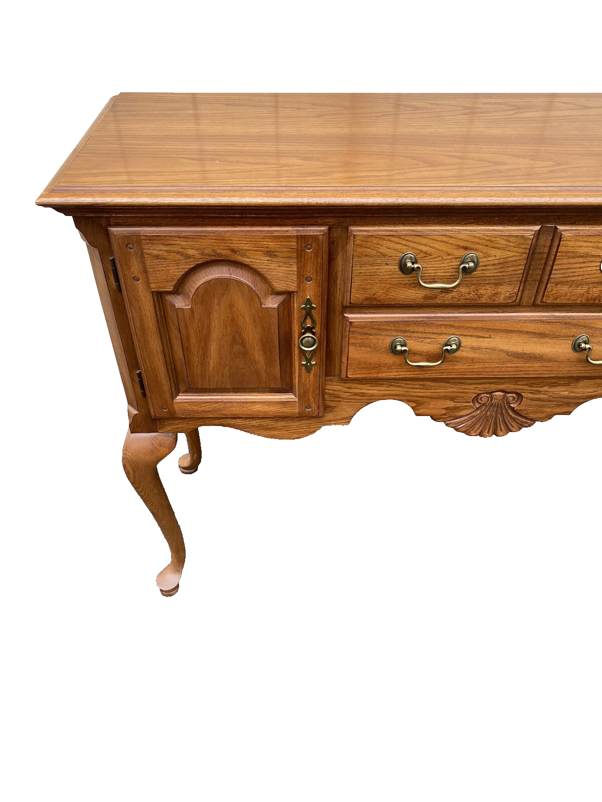 65700 Thomasville Oak Queen Anne Sideboard Server Cabinet