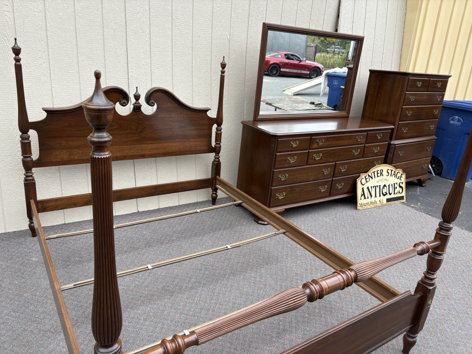 67117 ETHAN ALLEN Bedroom Set High Chest Dresser w/ Mirror and Queen Poster Bed