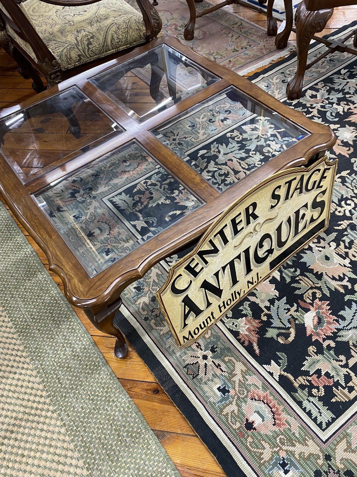 62020 PENNSYLVANIA HOUSE  Cherry Glass Top Queen Anne Coffee Table