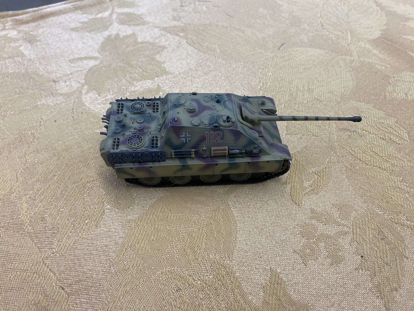 ES 54: Grouping of 7 Military Vehicles  Tanks    3 3/4" to 4" long