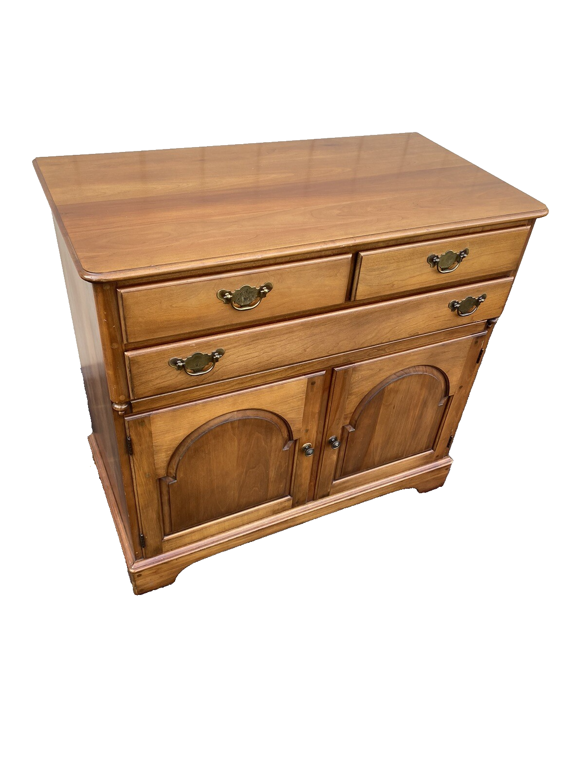 66132    Cherry Pennsylvania House Server Sideboard Cabinet
