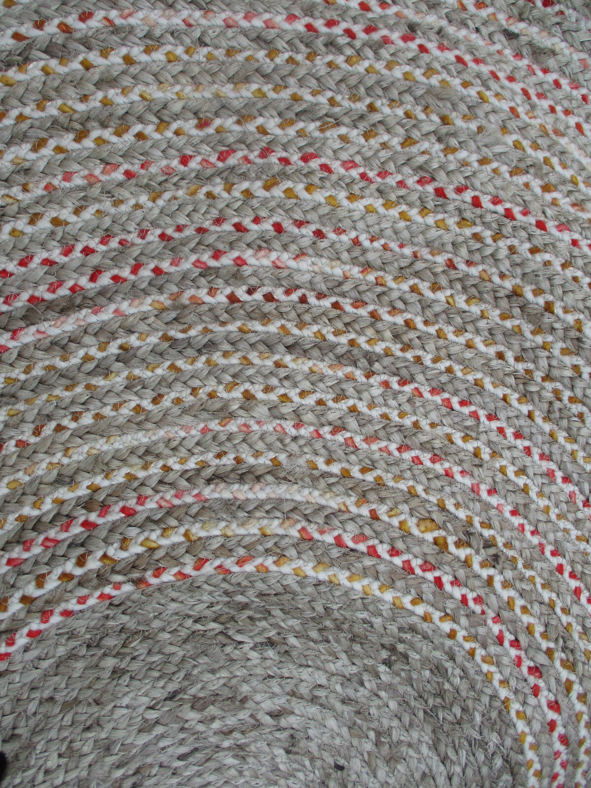 RUG 05:      Round 5 foot  10 inch   Rug    NU LOOM DISCOTEK