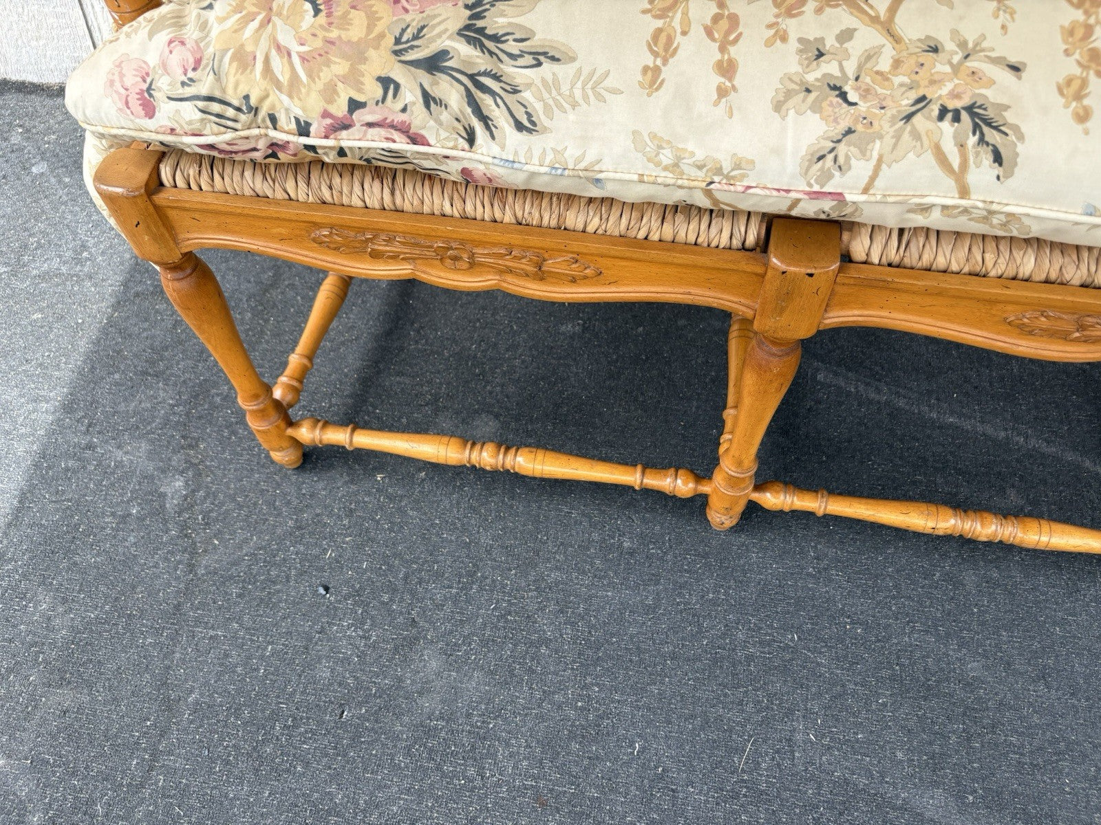 66796   Maple Loveseat Sofa  Settee Couch Chair