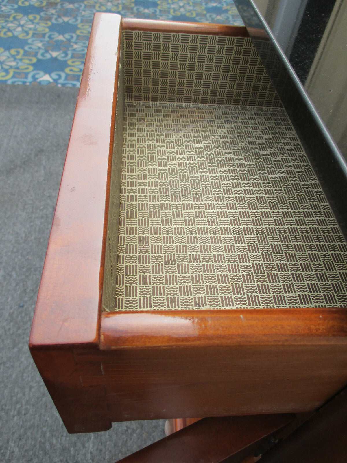 62986  Marble Top BLOOMINGDALES Nightstand End Table Stand