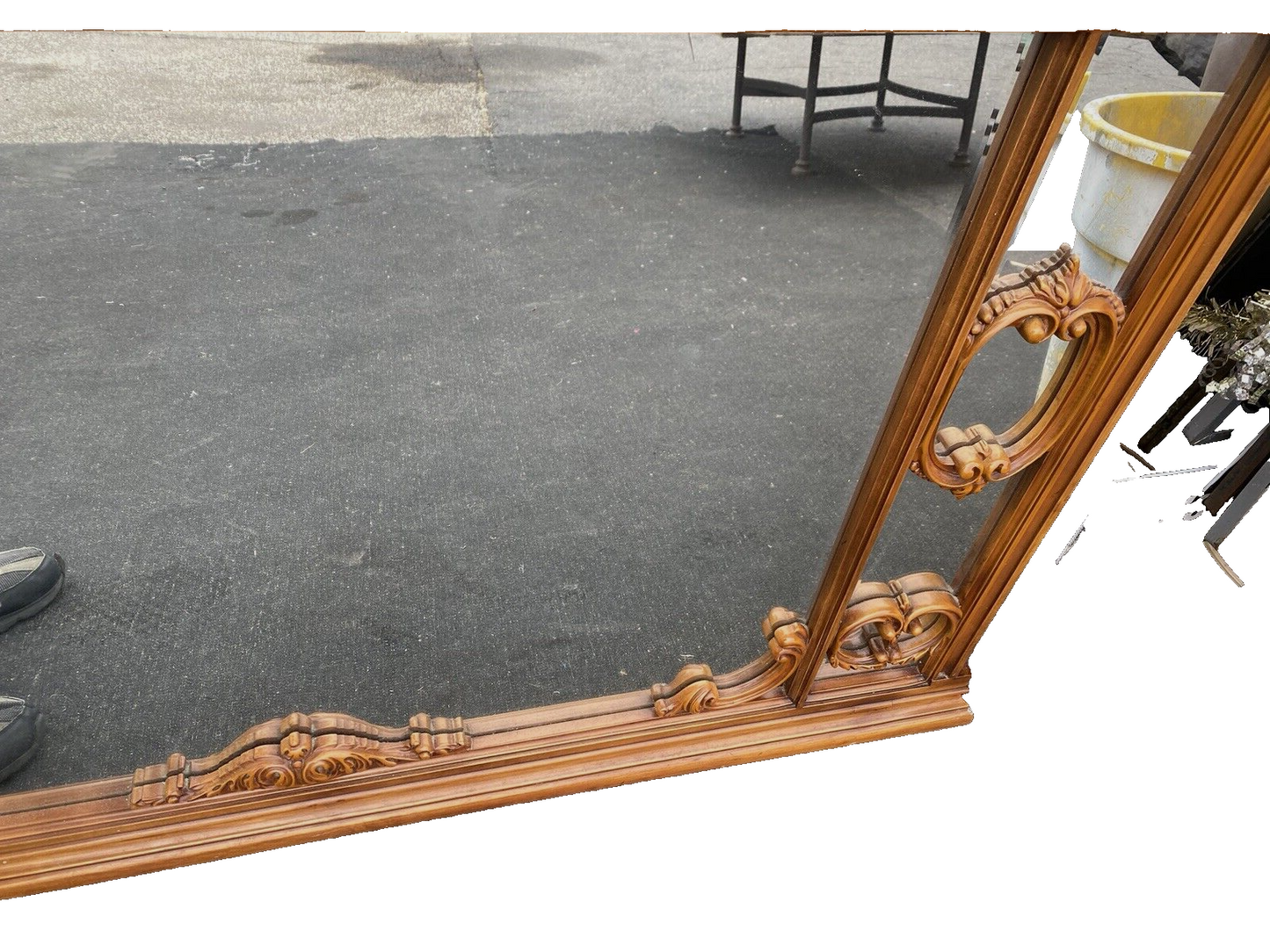 66238 Large Decorator RIO Furniture Fancy Mirror with Cherub s