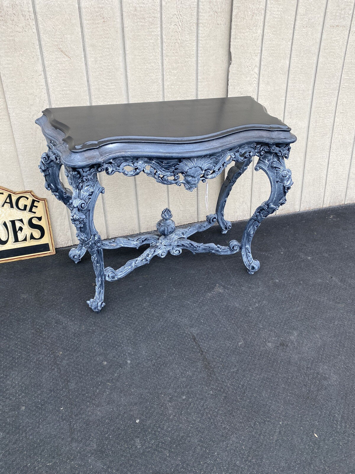 65115    Decorator Hand Carved Console Table Stand