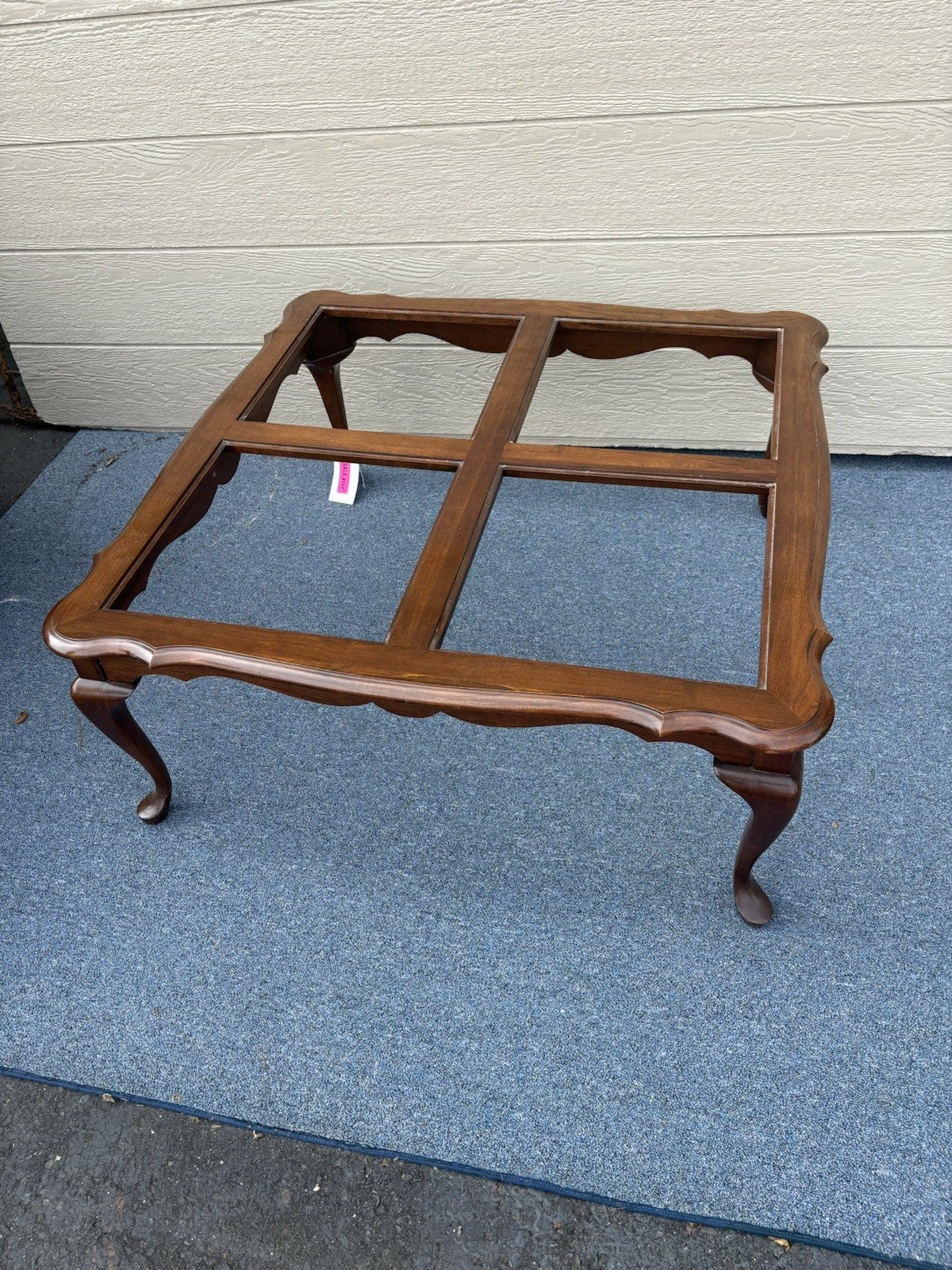 62020 PENNSYLVANIA HOUSE  Cherry Glass Top Queen Anne Coffee Table