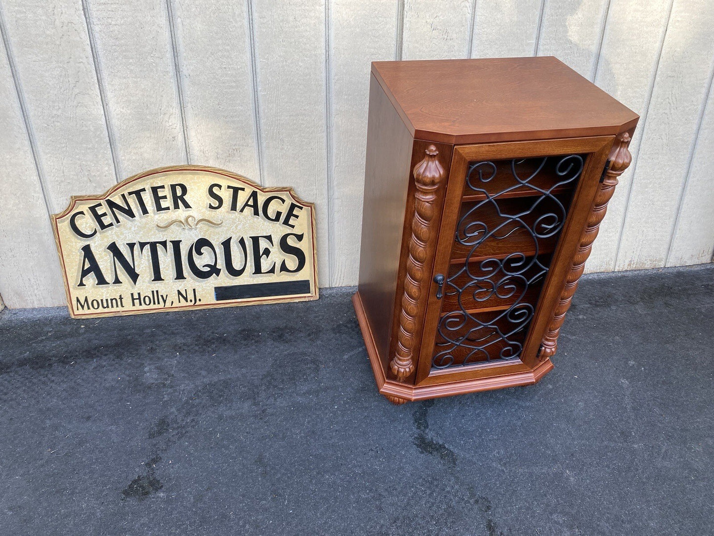 64917  Mahogany Nightstand End Table Stand Wine Rack