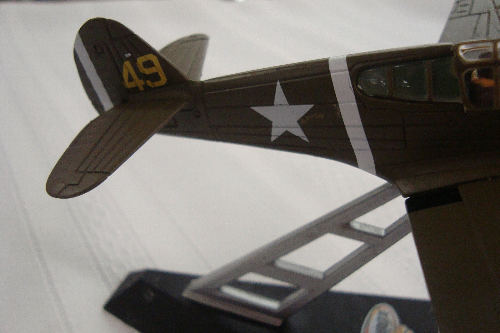 ES39 MATCHBOX Collectables WWII Curiss P-40E Warhawk "Aleutian Tigers"