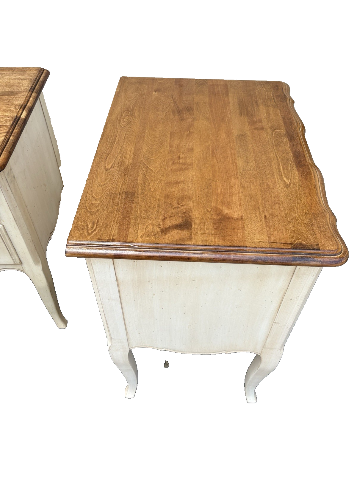 66785  Pair ETHAN ALLEN Decorator Nightstand End Table Stand s