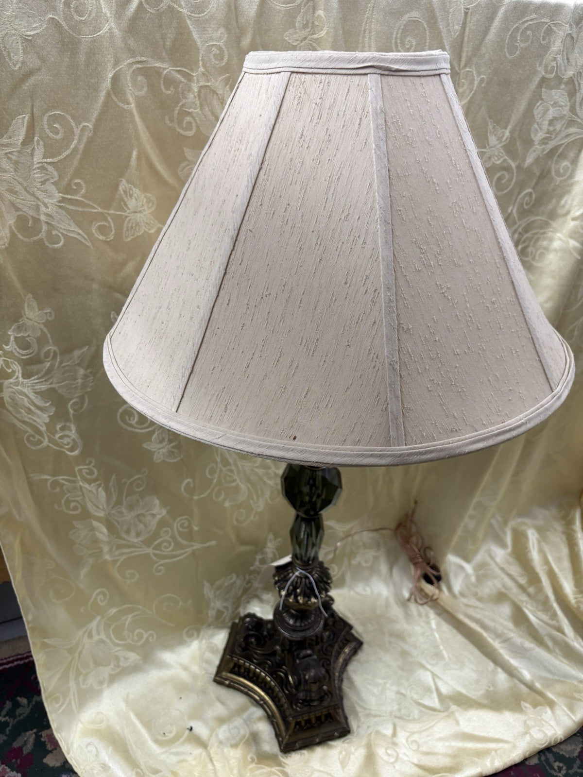 61657  Vintage Mid Century Modern Glass and Metal Table Lamp