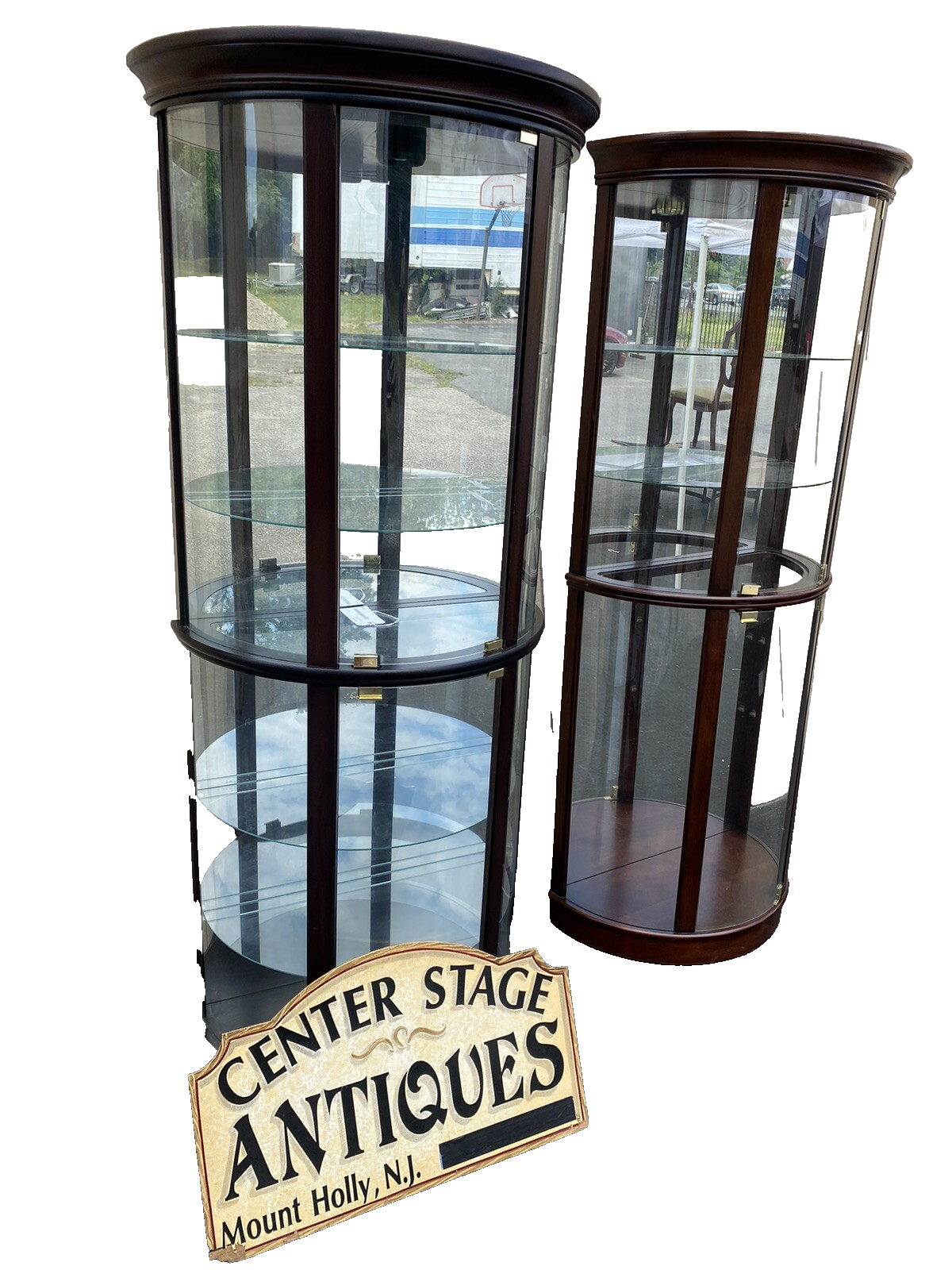 65442 PULASKI Bow Glass Curio China Cabinet