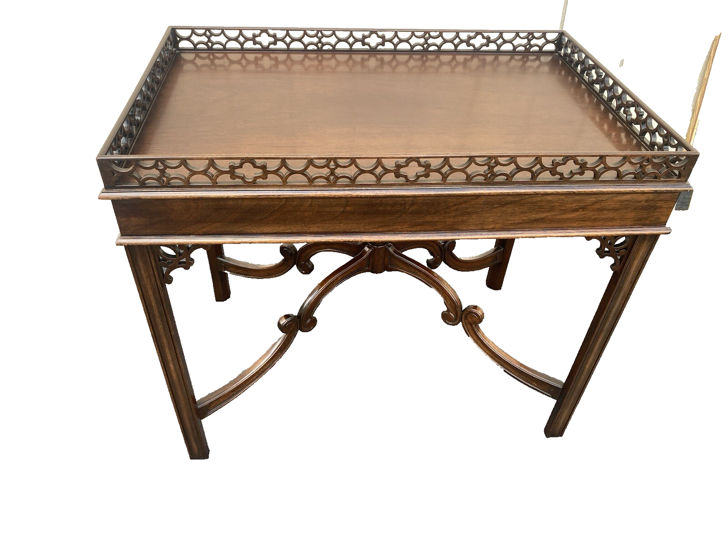 65698  SUTTON CENTURY  Reproductions  CROWN FINIAL CHINA  Mahogany Lamp Table