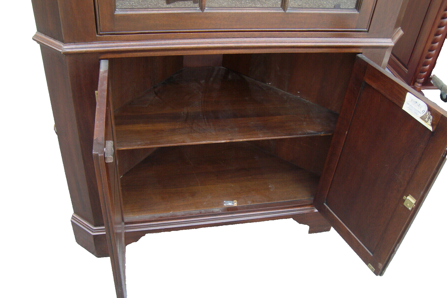 62139   HENKEL Harris Virginia Galleries  12 Pane Corner China Cabinet Curio