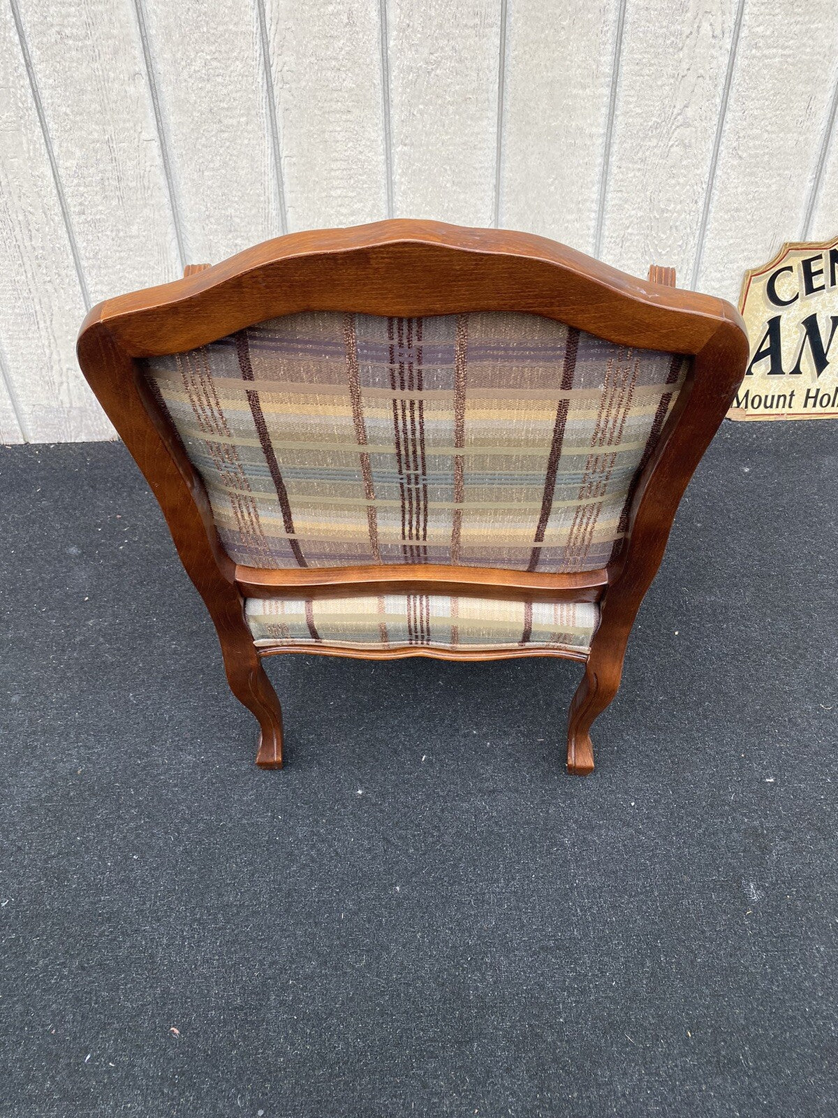 65910 French Country LLOYDS Furniture Bergere Armchair Chair