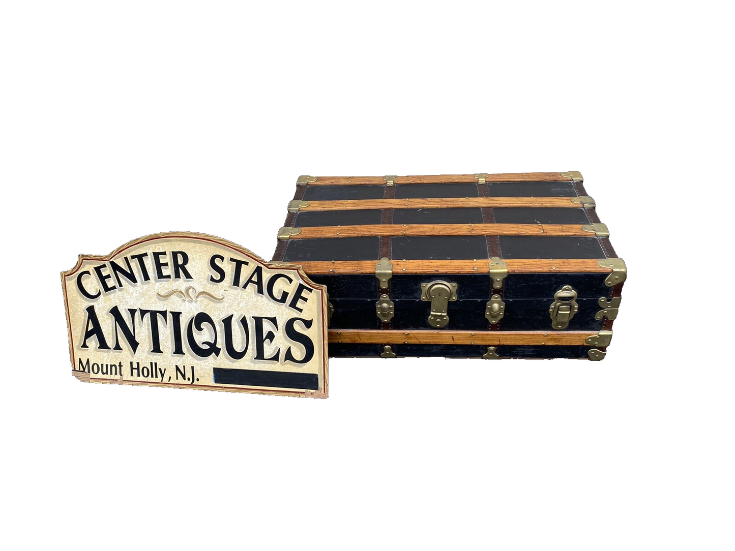 65633  Antique  WANAMAKER PANAMA EXPOSITION Flat Top Trunk with Covered tray