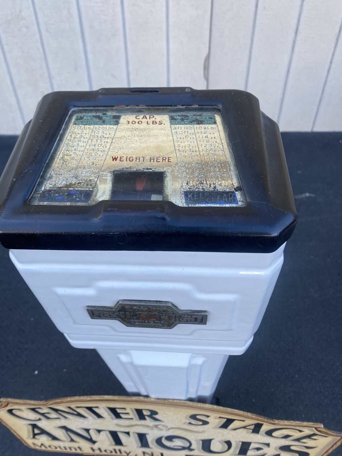 65067 Antique Floor Model COIN OPERATED  ROCKOLA MFG CO Scale