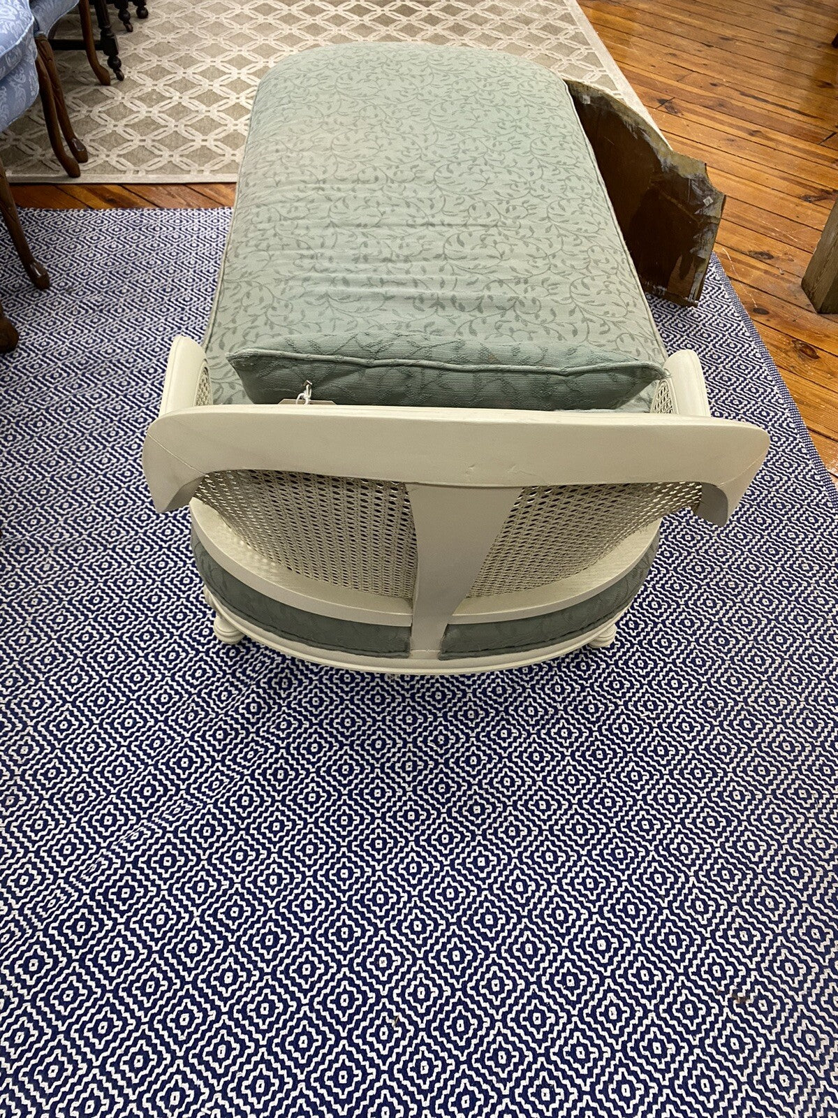 60874  Romantic Shabby Sofa Chaise Lounge Chair