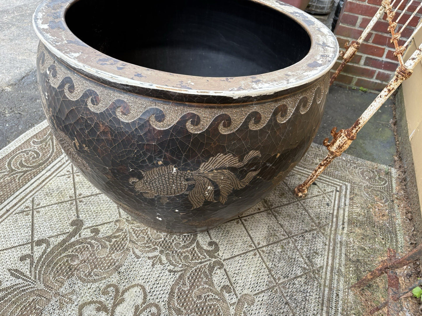 GARDEN HS:   MAITLAND SMITH Fish Ceramic Pottery Bowl