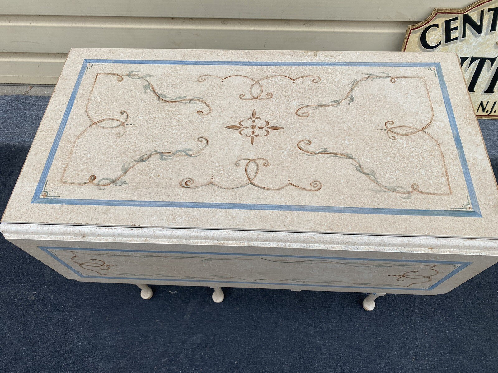 66040 Hand Painted Drop Leaf  Coffee /  End Table Stand