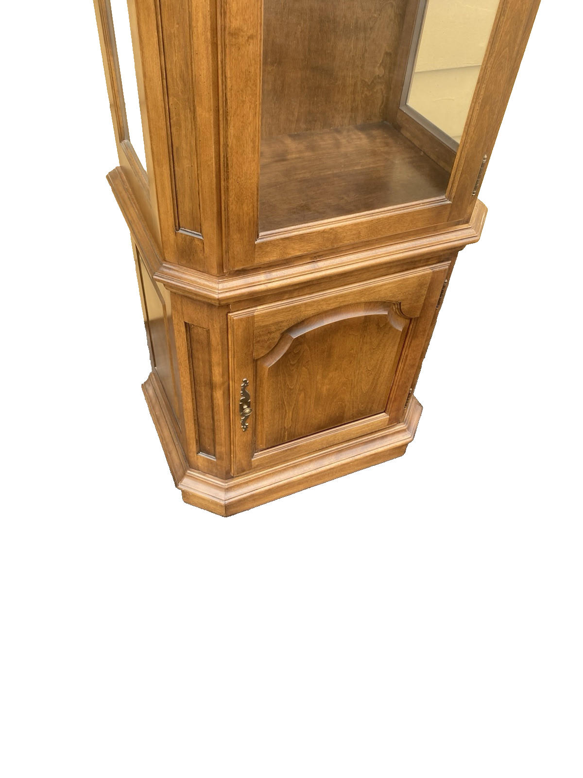 65693 ETHAN ALLEN Maple Curio China Cabinet