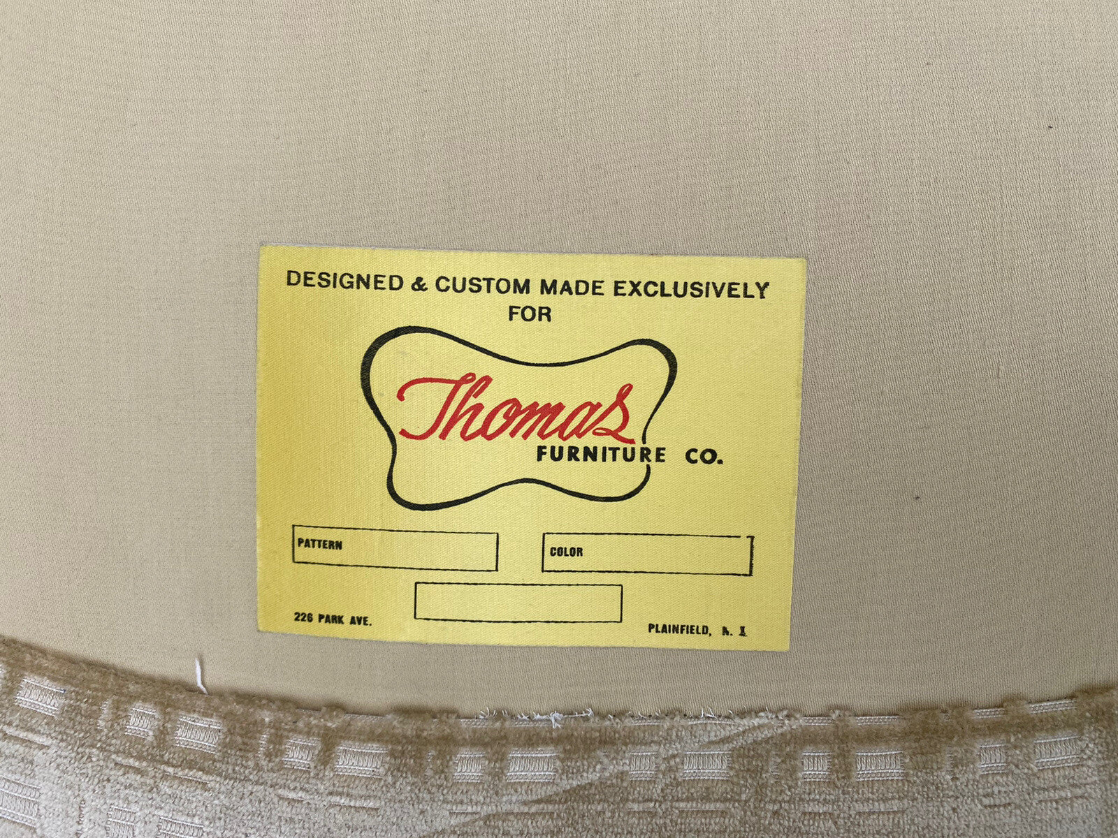 64931   Quality Custom Made Thomas Furniture  Chaise Lounge Chair