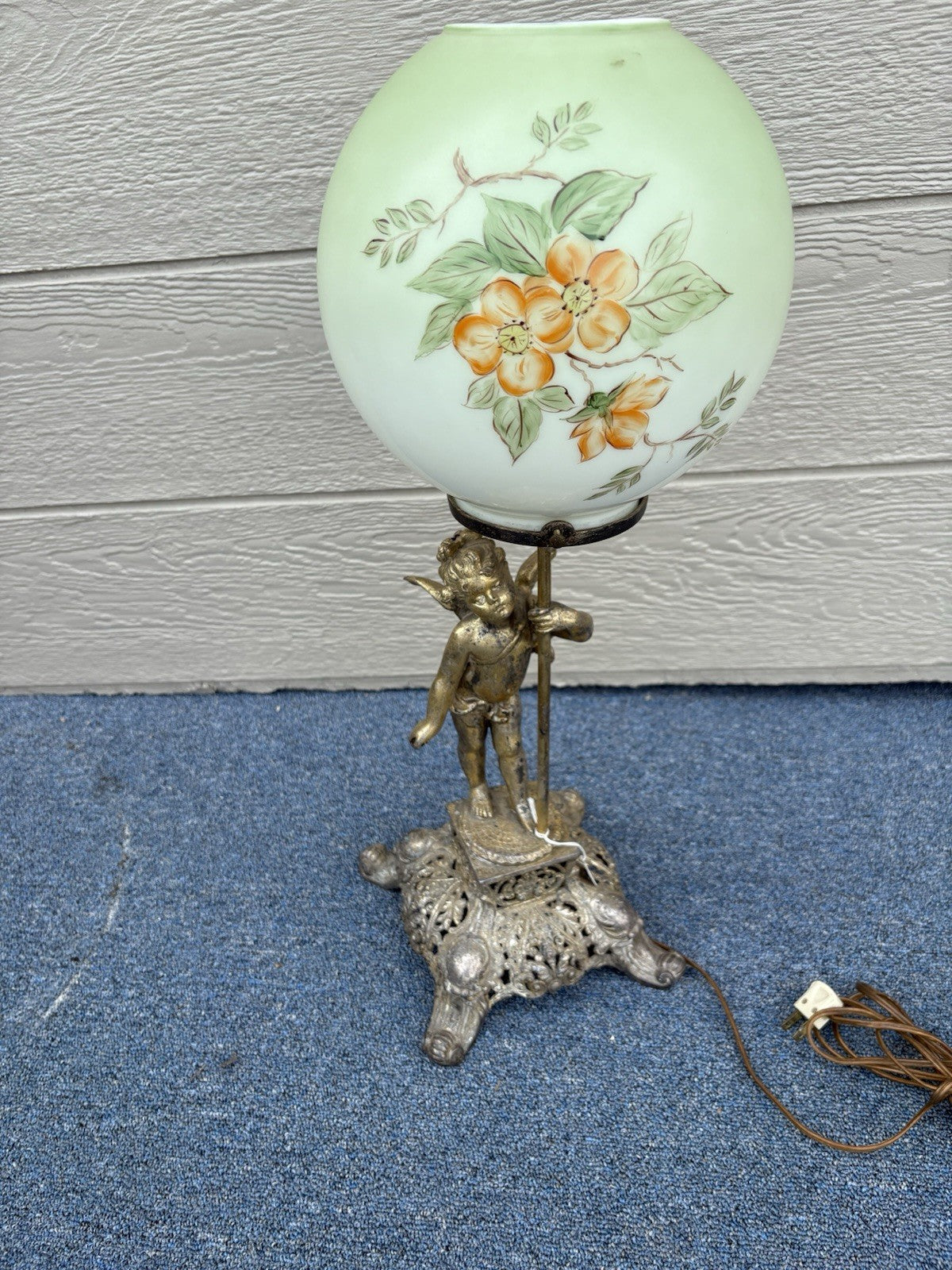 67003 Cherub Table Lamp with Glass Globe