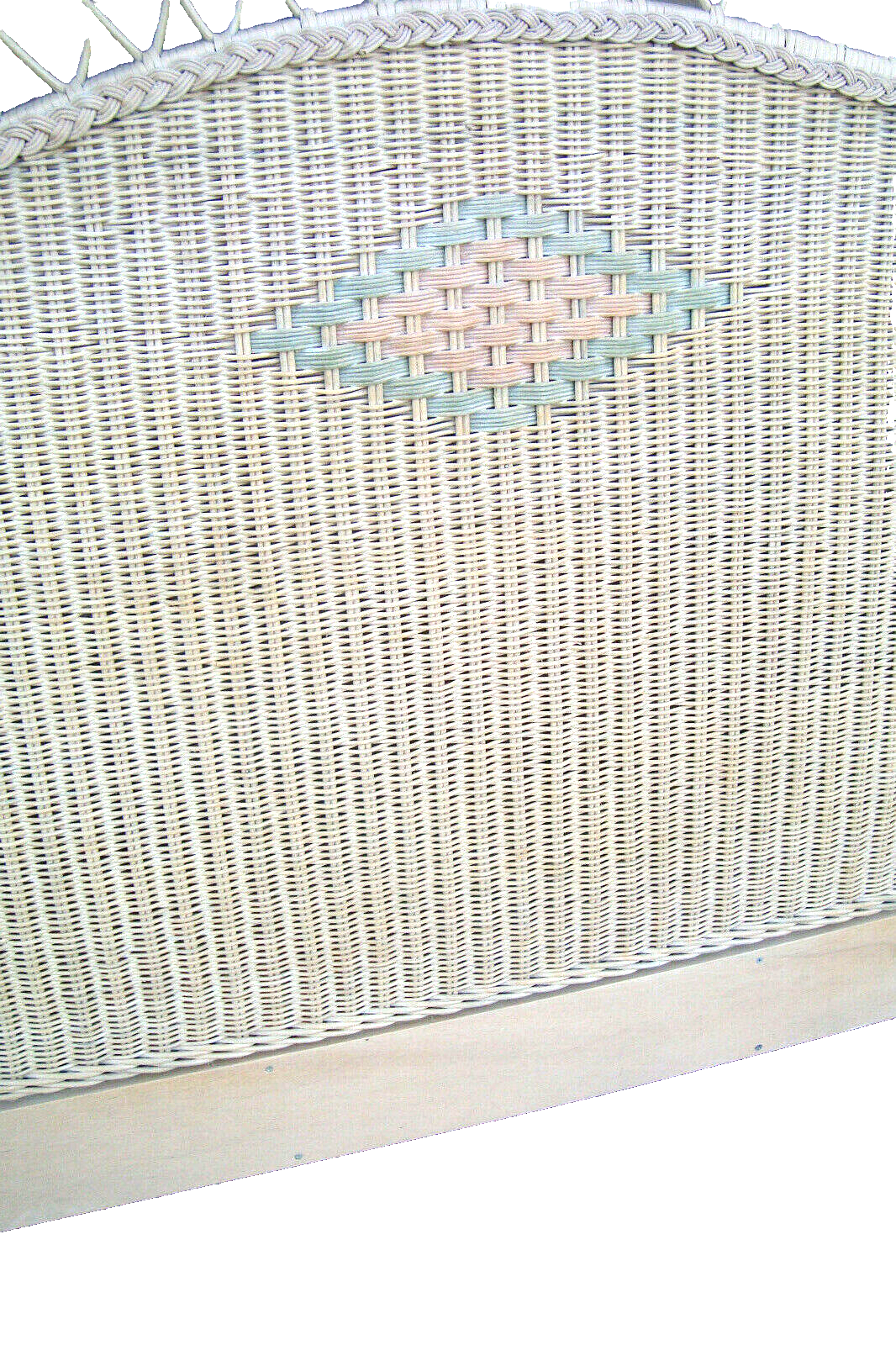 60837 HENRY LINK King Size Wicker Romantic Shabby Headboard Bed